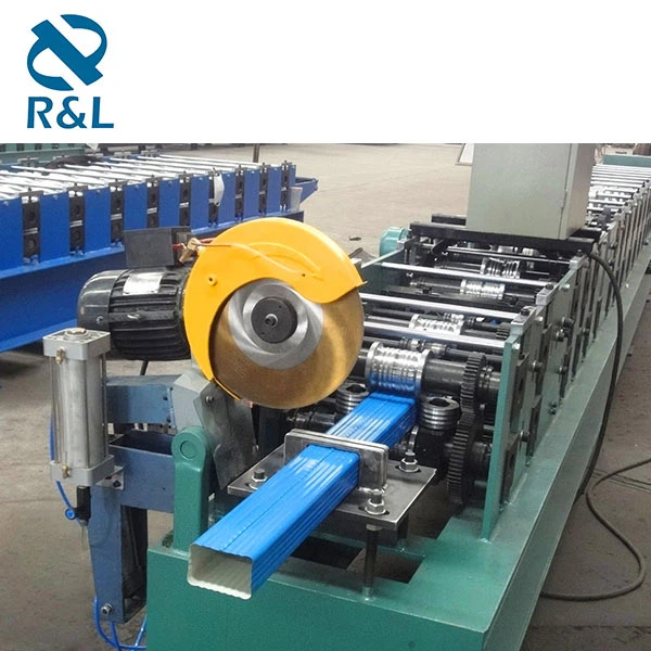 Stroj za oblikovanje valjaka cijevi s donje cijevi