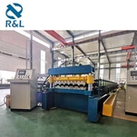 Stroj za oblikovanje valjaka